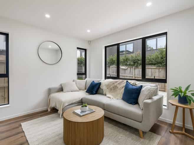 18A Range View Road, Mount Albert