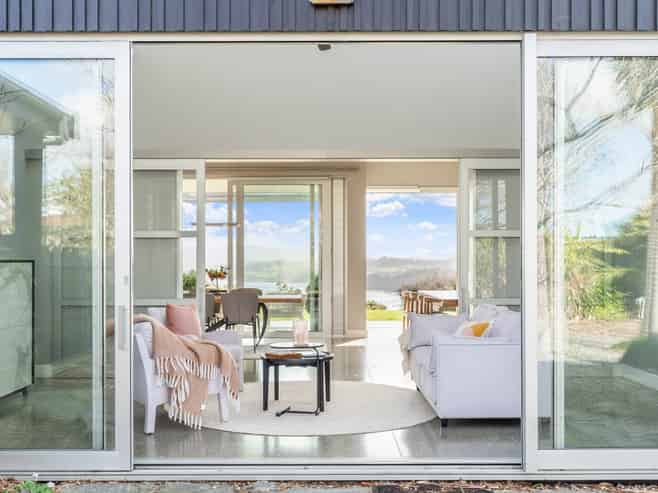 36  Kanuka Road, Sandspit