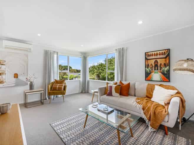 1 Babington Place, Torbay