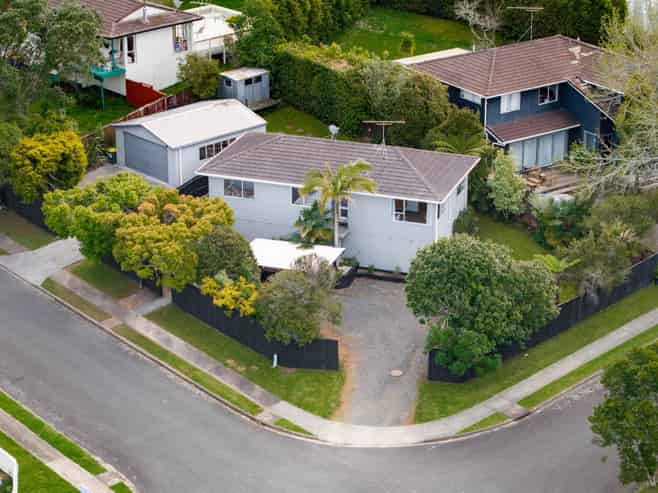 1 Babington Place, Torbay