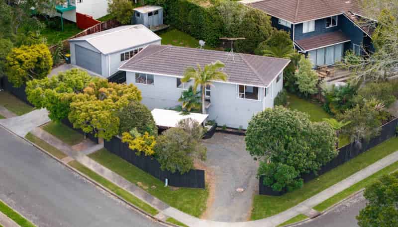1 Babington Place, Torbay