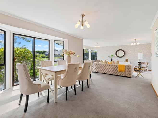 12 Meadowland Drive, Somerville