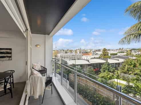 Y14/30 York Street, Parnell