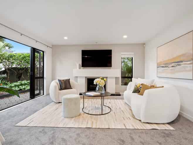 26A  Rowan Road, Epsom