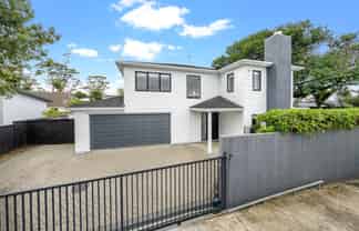26A  Rowan Road, Epsom