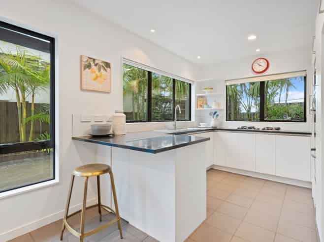 26A  Rowan Road, Epsom