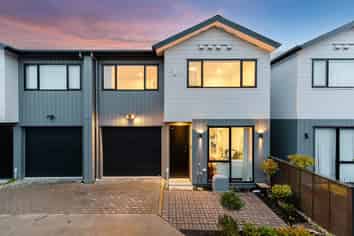 25A,B,C,D, Oteha Valley Road, Northcross