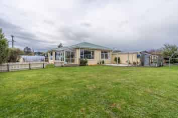 1 Green Lane, Riverton