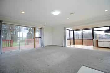14 Cheval Drive, Totara Vale