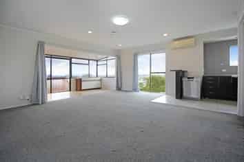 14 Cheval Drive, Totara Vale