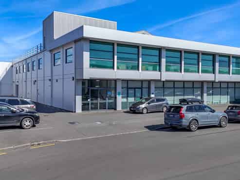 Outstanding investment - 15-year lease