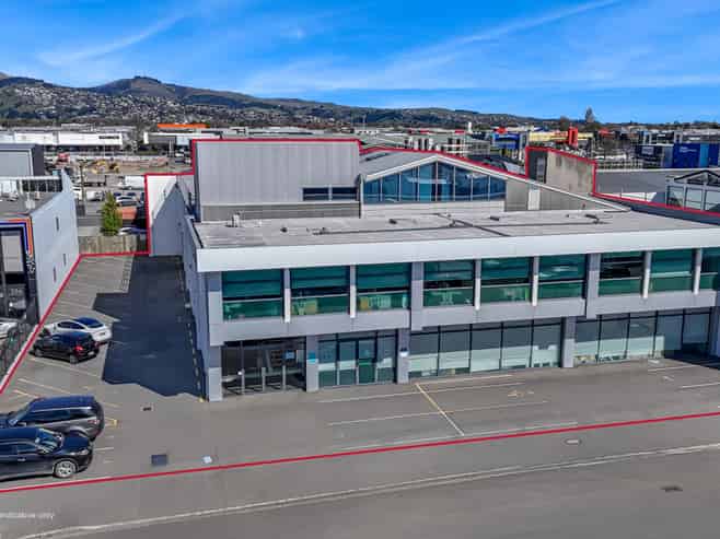 Outstanding investment - 15-year lease
