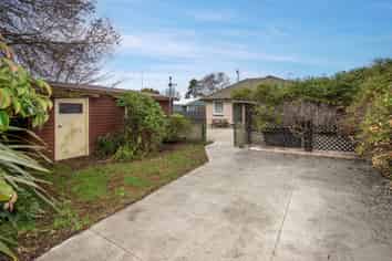 8 Carters Road, Aranui