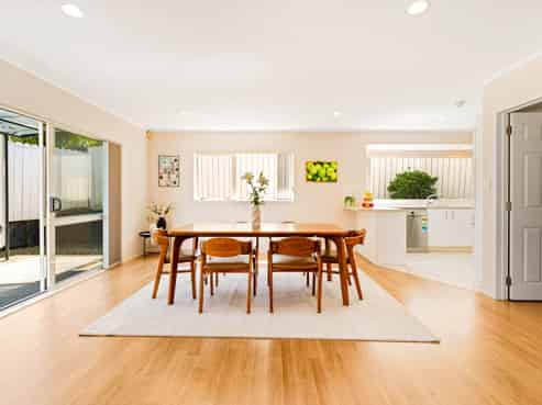 11B Oakridge Way, Northpark