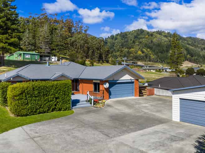 20 Admiralty Place Waikawa, Picton