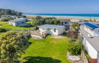 9 Ohinemuhu Road, Porangahau