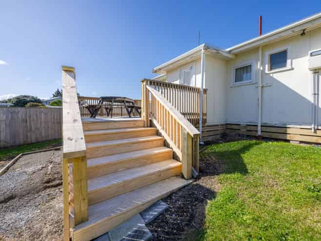 9 Ohinemuhu Street, Porangahau