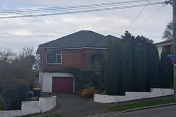 67 Middleton Rd, Kew