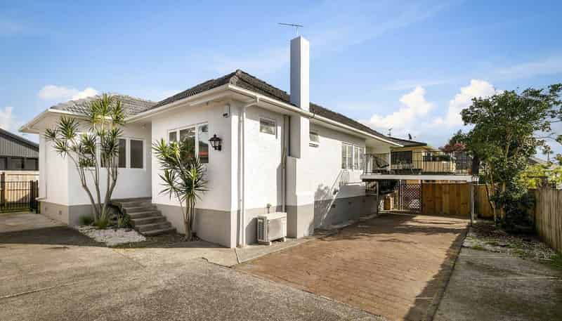 3/56 Te Atatu Road, Te Atatu South