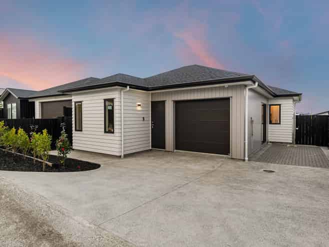 123 Argent Lane, Milldale