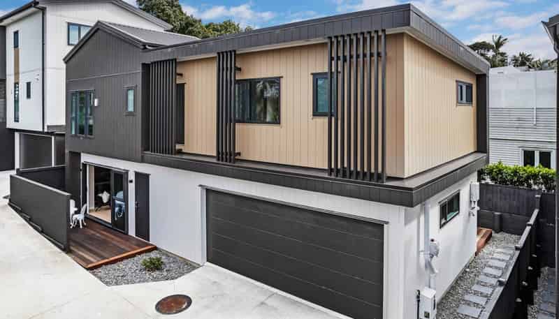 1B Rowan Road, Epsom