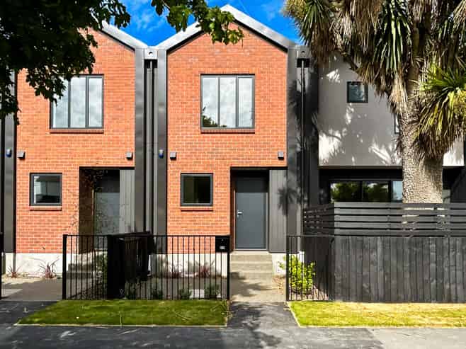 2/4 McLeod Street, Richmond