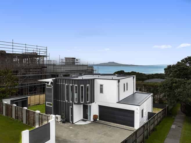 1/29A Seaview Road, Castor Bay