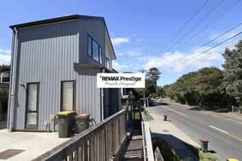 2  Korokio Lane, Henderson