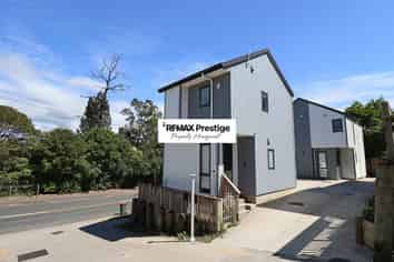 2  Korokio Lane, Henderson