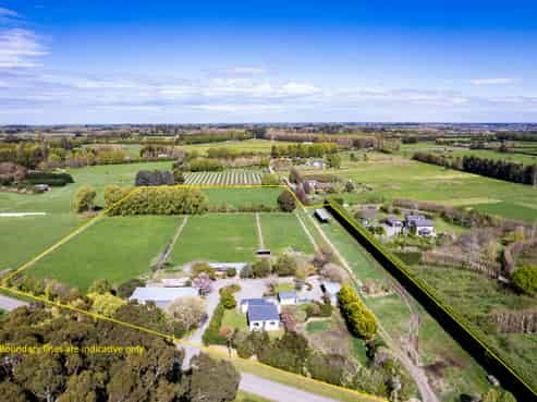 186 Barnes Road, Lincoln