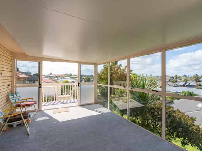82 Rototuna Road, Rototuna