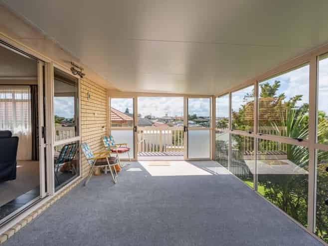 82 Rototuna Road, Rototuna