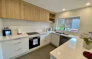 3/27 The Parade, St Heliers