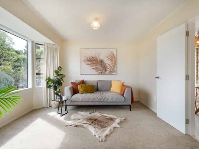 33 Abilene Crescent, Churton Park