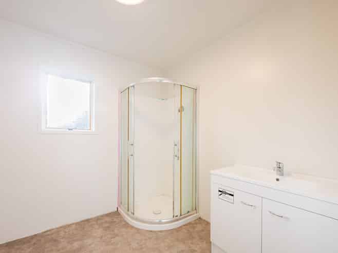 15B Percy Spiller Avenue, Maraenui