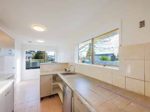 15B Percy Spiller Avenue, Maraenui