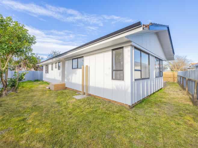 15B Percy Spiller Avenue, Maraenui