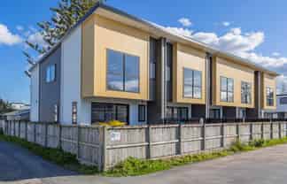6/21 Peachgrove Road, Te Atatu Peninsula