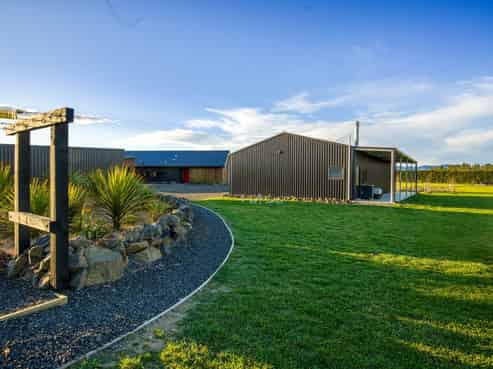 243 Burnt Hill Road, Oxford