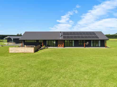 243 Burnt Hill Road, Oxford