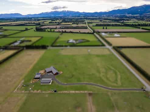 243 Burnt Hill Road, Oxford