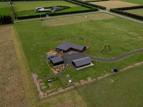 243 Burnt Hill Road, Oxford