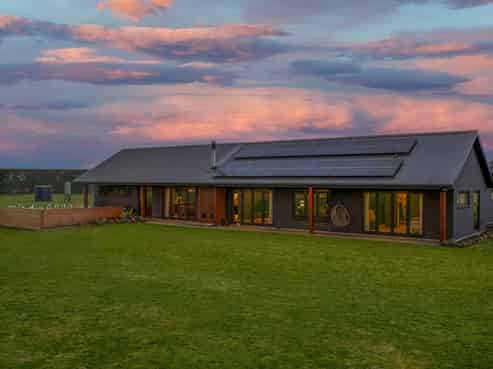 243 Burnt Hill Road, Oxford