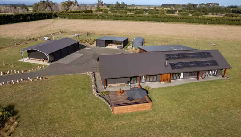 243 Burnt Hill Road, Oxford