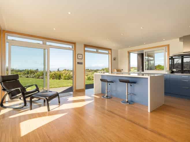 43 Dawson  Road, Mapua