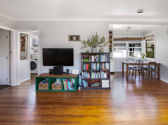 36 Deanwell Avenue, Deanwell