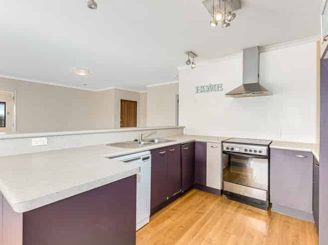 92 Navigation Drive, Whitby