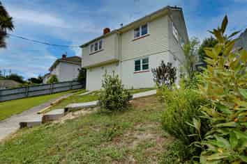 20 Ayr Street, Marchwiel