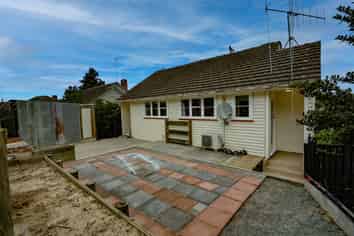 20 Ayr Street, Marchwiel