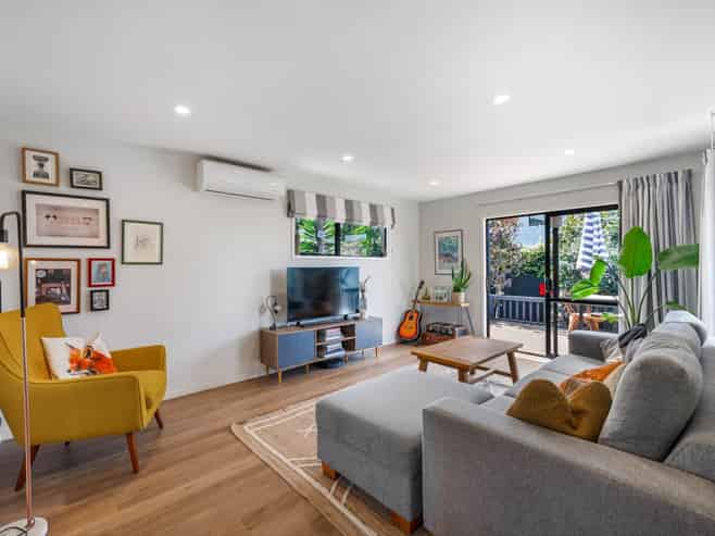 21a Leiden Place, Totara Vale